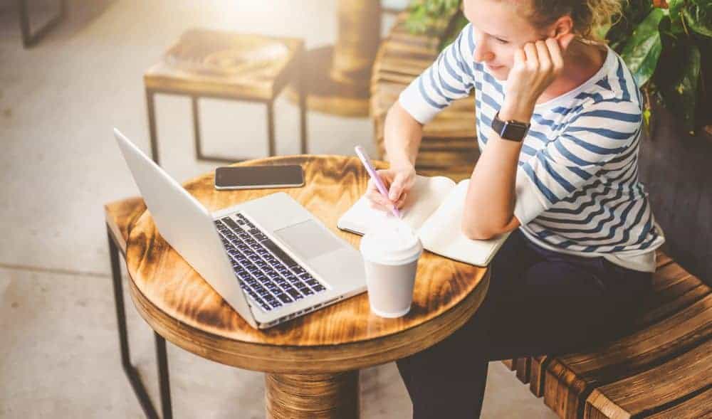tax credits and claiming expenses for students